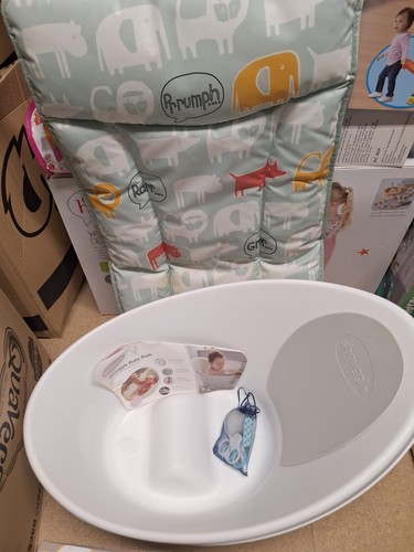 Shnuggle baby bath tub - baby,