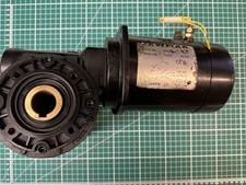 2019 Lewmar 12V 700W Split