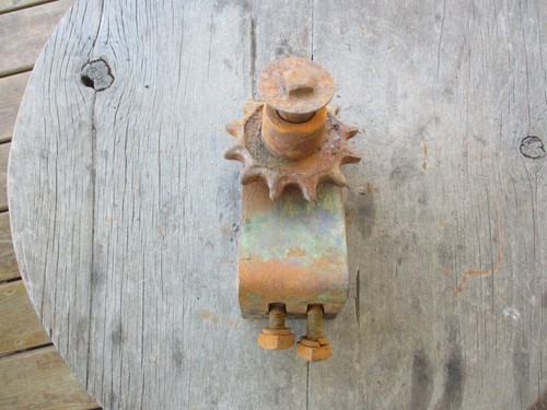 Vintage gear cog wall - /,