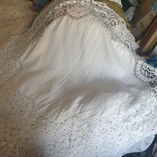 Vtg White Linen Round