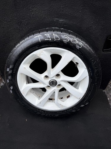 Vauxhallcorsa white - e, 16’