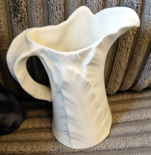 Royal worcester palissy - royal, white