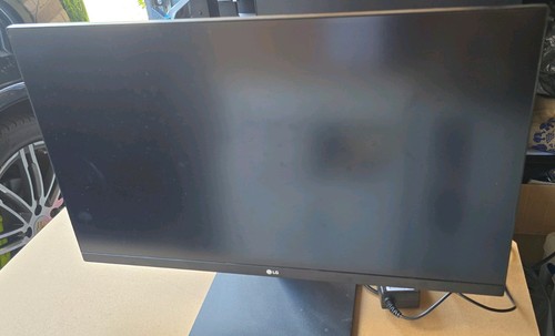 Uhd ips monitor - 27",