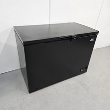 Chest Freezer Commercial Kitchen Frozen 282 Litre Nisbets Essentials DA536
