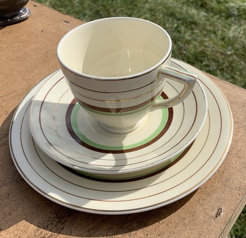 Cup saucer cake - cup,