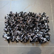 HANDMADE HOOKED RECYCLED FABRIC RAG RUG PRODDY PROGGY MAT DOORMAT BLACK GREY 