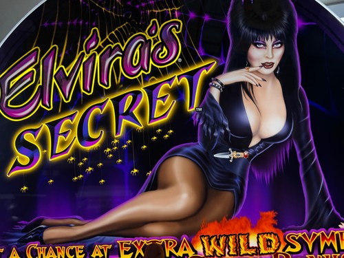Elvira slot machine glass - slot,
