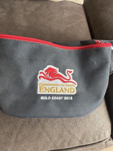 Team issued england - team,