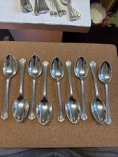 Old English Pattern Set Of 9