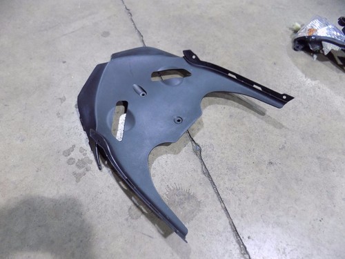 Headlight infill under tray