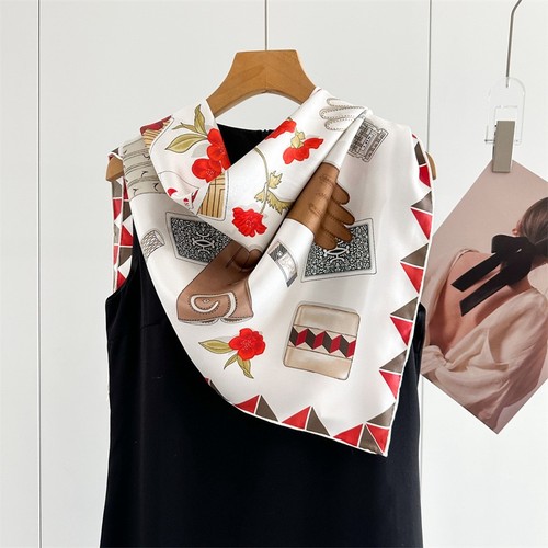 100 mulberry silk scarf in - 100%,