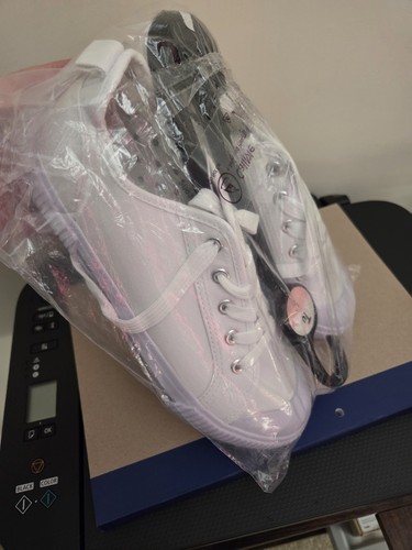 Ladies brand new - size, 5