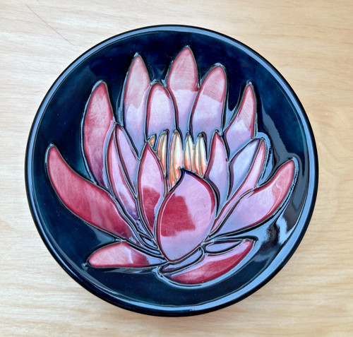 Moorcroft may waterlily pin - may,