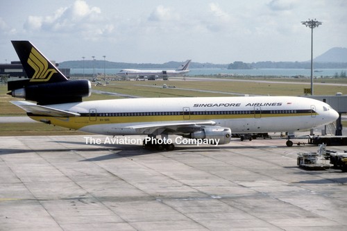 Singapore airlines douglas - singapore,