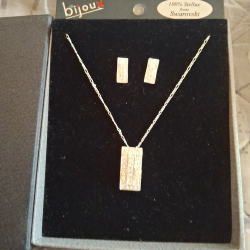 Bijoux necklace and earring - and,