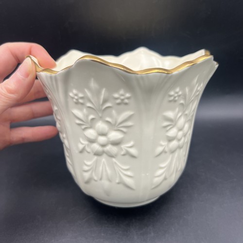 Vintage aynsley camellia white - vintage,