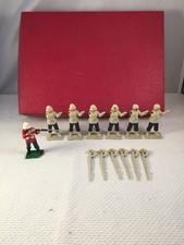 'Tradition of London' Metal