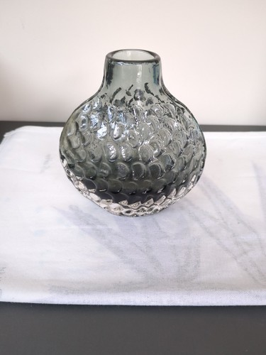 Whitefriars glass onion vase - onion,