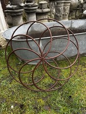 METAL RUSTY GARDEN SCULPTURE