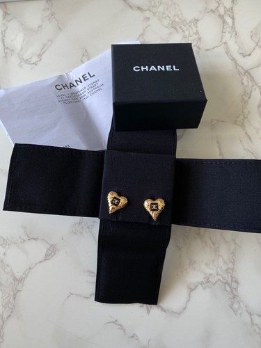 Pre owned authentic chanel - chanel, 23k