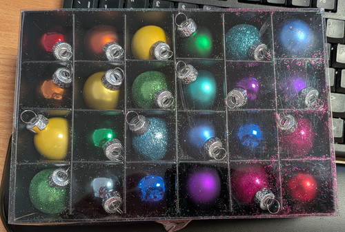 Werchristmas glass baubles - werchristmas,