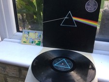 Pink Floyd LP Dark Side Of The Moon (Blue Triangle SHVL 804, incl Poster/Card)