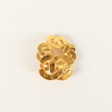 Chanel CC Pretzel Link Brooch