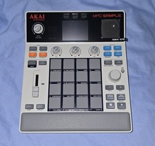 AKAI MPC SAMPLE - PORTABLE