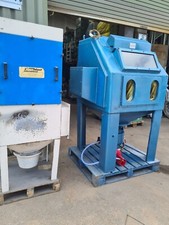 VACUBLAST PRESSURE CABINET P/POT & EXTRACTOR SAND SHOT BLAST BLASTING