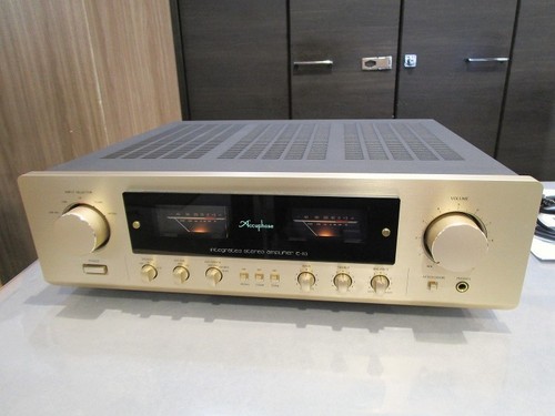 Accuphase 213 integrated - e-213,