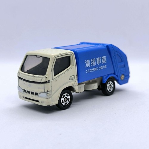 Tomica garbage truck working - truck,
