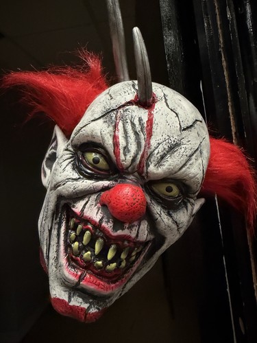 Hanging severed head halloween - head,