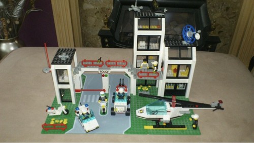 Lego 6398 central - central, hq