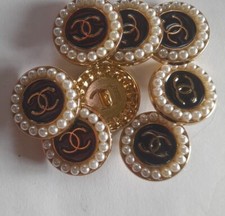 Chanel  Button Set of 8 , Size