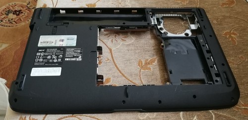 Laptop bottom chassis - bottom, cover