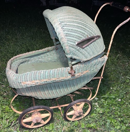 Antique vintage green wicker - vintage,
