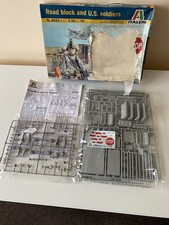 Italeri road block and U.S. soldiers plastic model kit scale 1:35.