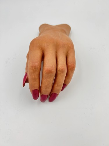 Vintage mannequin ladies hand - mannequin,