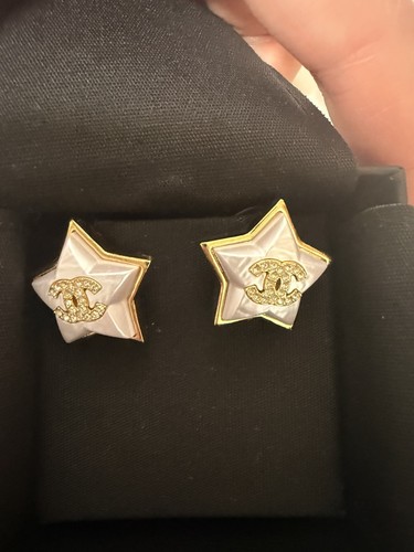 Chanel star earrings - star, cc