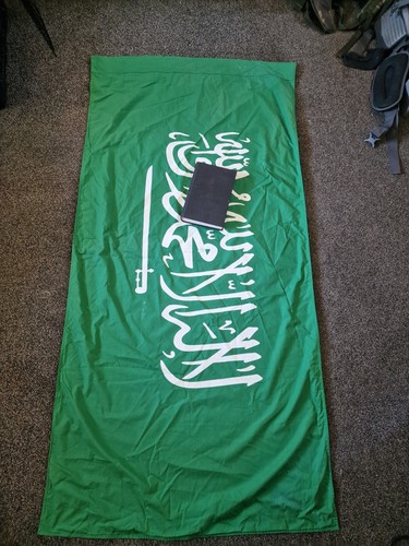 Large vintage flag - large,