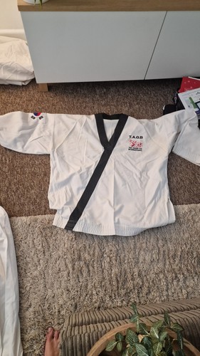 B taekwondo dobok - taekwondo,