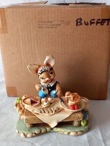 Pendelfin 2001 buffet - 2001, 'buffet'