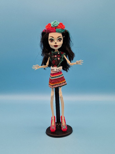 Mattel monster high doll - monster,