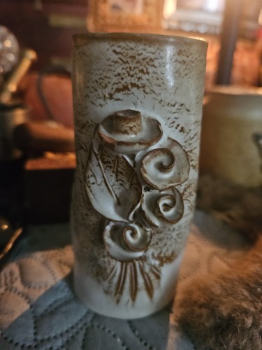 Pretty glazed decorative - glazed,