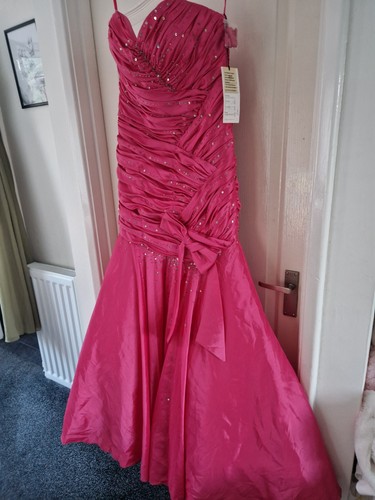 Bnwt prom bridesmaid - prom, dress