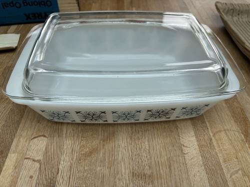 Vintage chelsea pyrex oblong - chelsea,