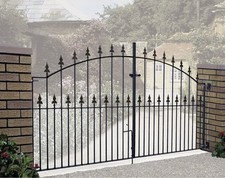 Salva spear top arch driveway - top,