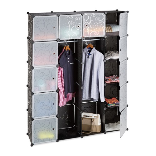 Wardrobe connector system plug