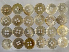 Mother of Pearl Buttons x 24 4