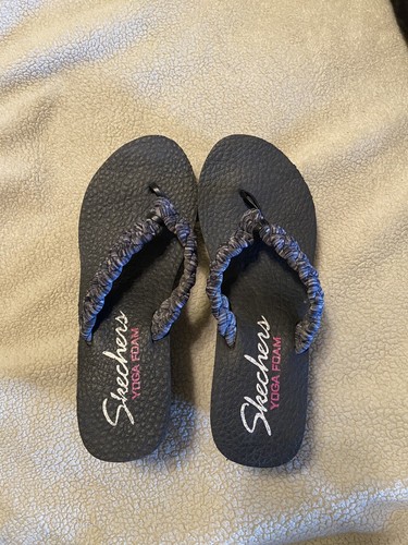 Skechers yoga foam black wedge - skechers,